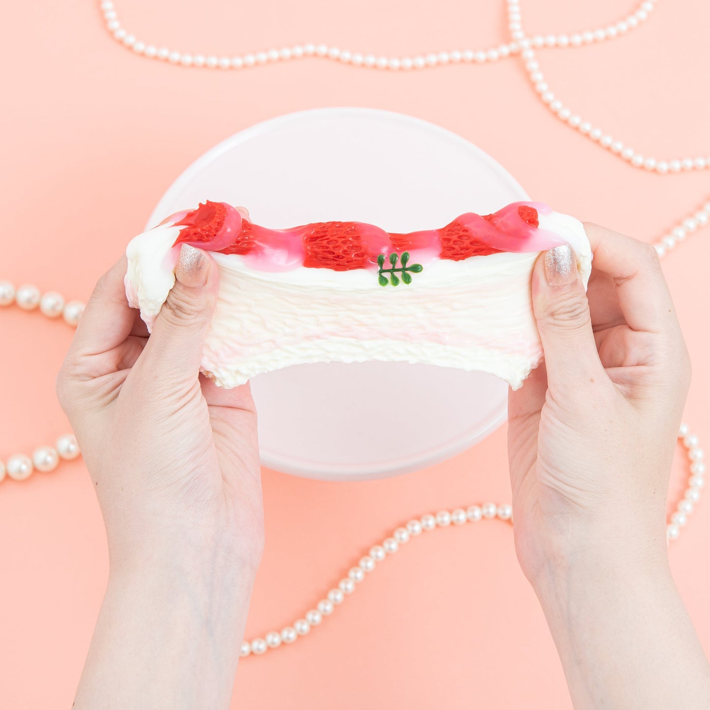 strawberry short cake(真っ赤な苺のショートケーキ)