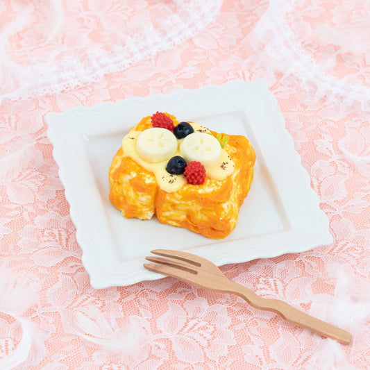 fluits honey toast（たくさんのフルーツのハニートースト）