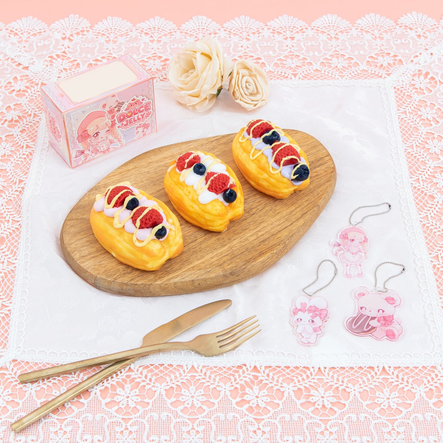 berry berry milk coppe（2種のベリーのミルクコッペ）